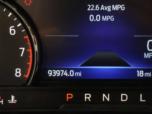 Used 2022 Ford Explorer Limited w/ Equipment Group 301A AWD/4WD image 18