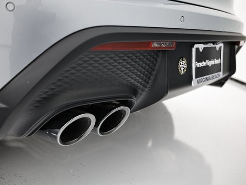 New 2026 Porsche Macan GTS image 14