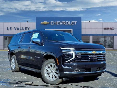 New 2026 Chevrolet Suburban Premier w/ Sun And Tow Package AWD/4WD image 1
