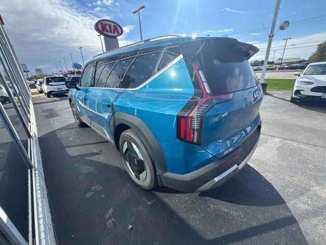 Certified 2024 Kia EV9 Wind AWD/4WD image 12