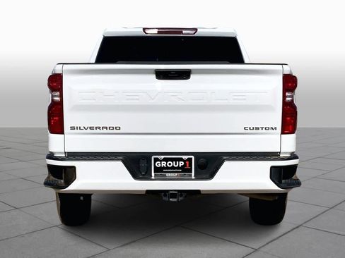 Used 2024 Chevrolet Silverado 1500 Custom image 4