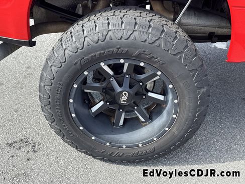 Used 2017 Ford F150 XLT image 11