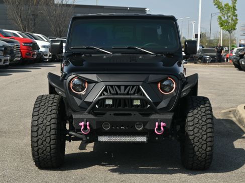 Used 2023 Jeep Gladiator Sport image 5