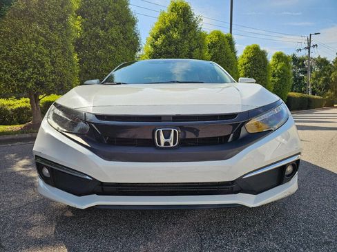 Used 2019 Honda Civic Touring image 8