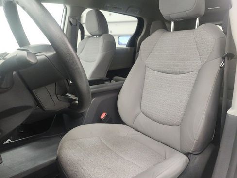 Used 2022 Toyota Sienna LE image 19