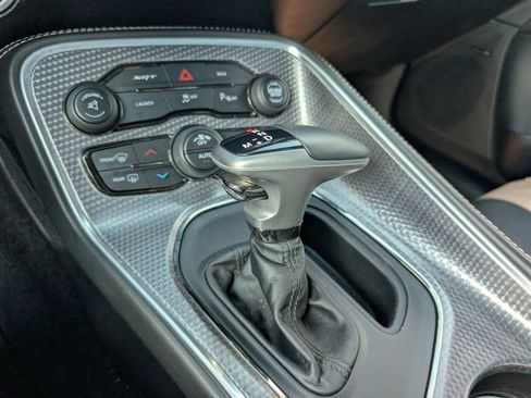 Used 2016 Dodge Challenger SRT Hellcat RWD image 13