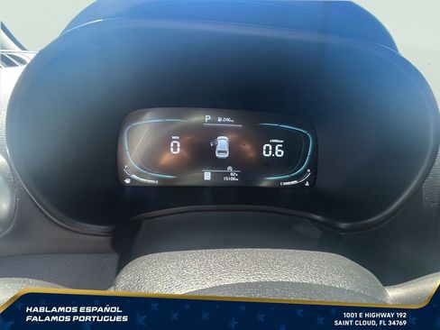 Used 2025 Kia Soul LX w/ LX Technology Package FWD image 18