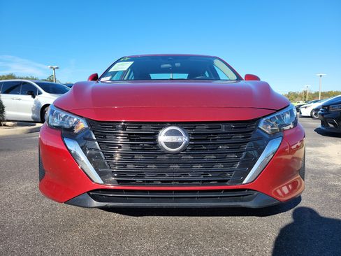 Used 2024 Nissan Sentra SV image 2