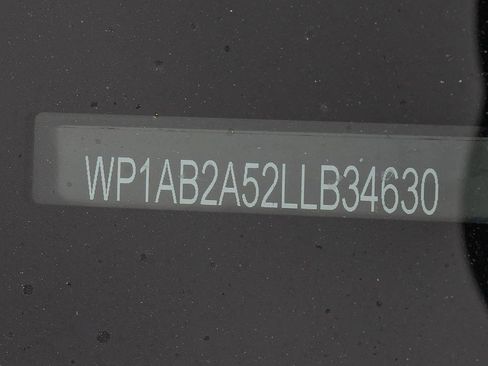 Used 2020 Porsche Macan S image 33