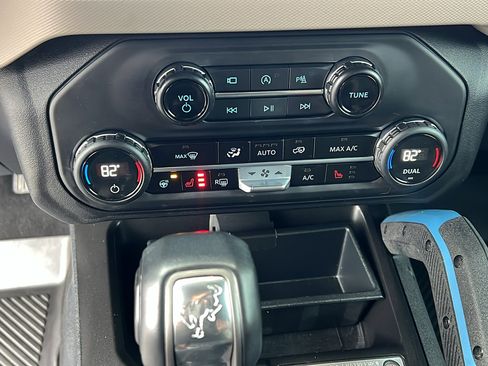 Used 2023 Ford Bronco Wildtrak AWD/4WD image 21