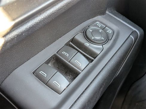 Used 2023 Chevrolet Silverado 1500 Custom image 21