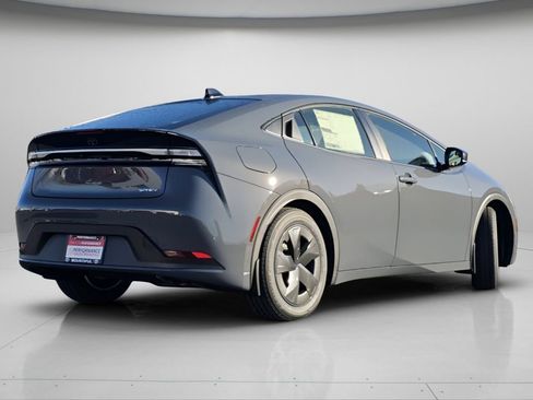 New 2026 Toyota Prius Plug-In Hybrid FWD image 22
