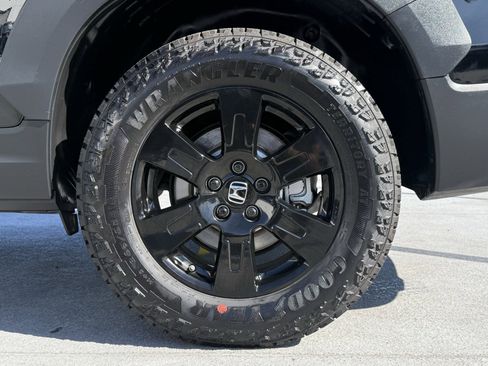 Used 2022 Honda Pilot TrailSport image 15