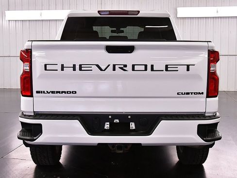 Used 2021 Chevrolet Silverado 1500 Custom image 6