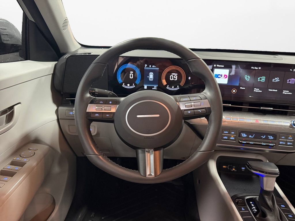 Used 2025 Hyundai Kona SEL AWD/4WD image 14