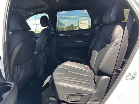 Used 2024 Hyundai Palisade Calligraphy image 23