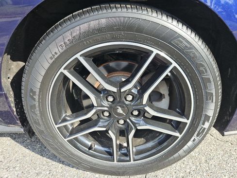 Used 2019 Ford Mustang Coupe w/ Equipment Group 101A RWD image 27