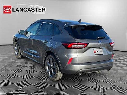 Used 2023 Ford Escape ST-Line image 5