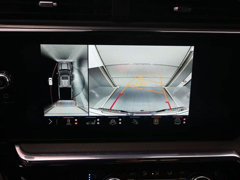 Used 2024 GMC Sierra 1500 Denali w/ Technology Package image 35