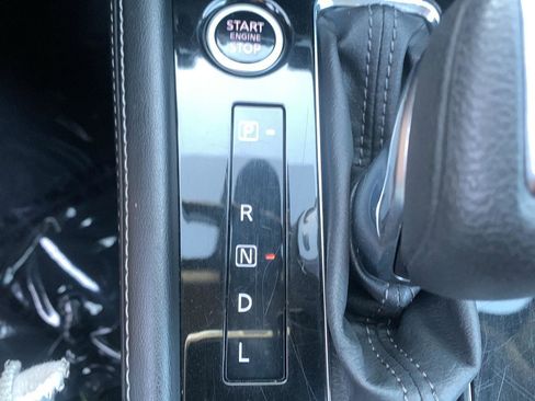 Used 2024 Nissan Kicks SR image 12