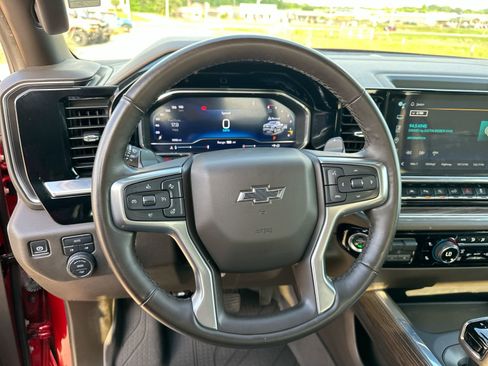 Used 2024 Chevrolet Silverado 1500 RST AWD/4WD image 14