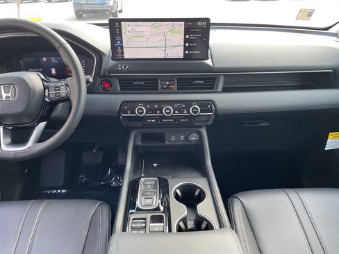 New 2026 Honda Pilot Touring image 12