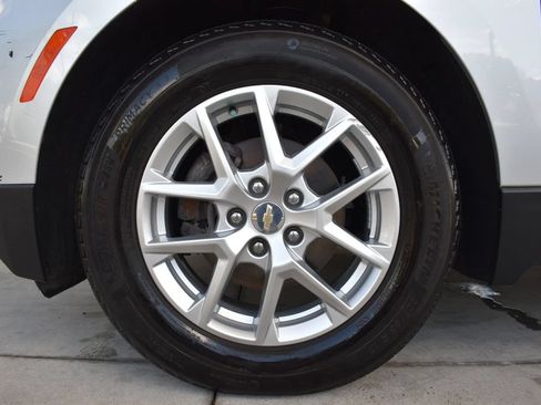 Used 2022 Chevrolet Equinox LT FWD image 14