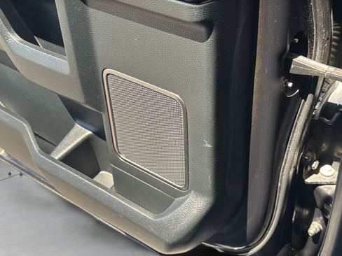 Used 2019 Ford F150 Raptor w/ Equipment Group 802A Luxury AWD/4WD image 34