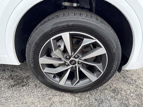 Used 2024 Audi Q5 2.0T Premium Plus image 11