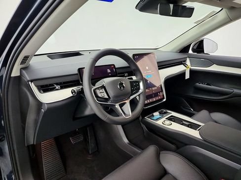 New 2026 Volvo EX90 Ultra AWD/4WD image 16