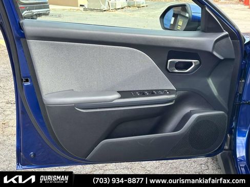 Certified 2025 Kia K4 EX image 24