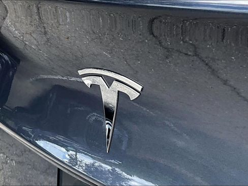 Used 2023 Tesla Model 3 Standard Range RWD image 29