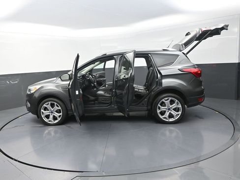 Used 2019 Ford Escape Titanium AWD/4WD image 35