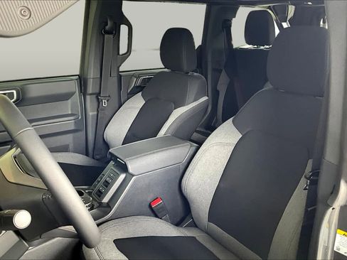 New 2026 Ford Bronco Big Bend AWD/4WD image 9