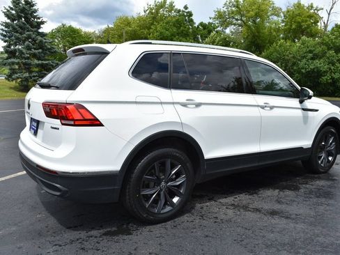 Used 2022 Volkswagen Tiguan SE AWD/4WD image 5