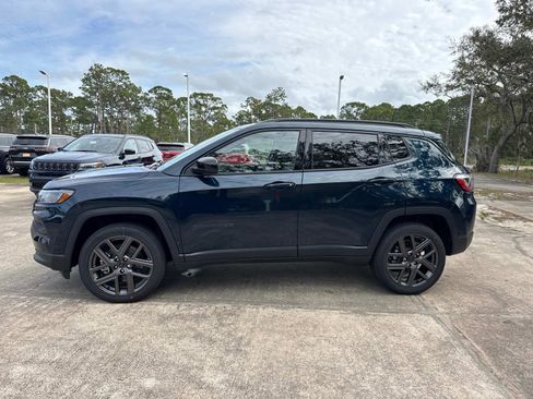 New 2026 Jeep Compass Latitude AWD/4WD image 6