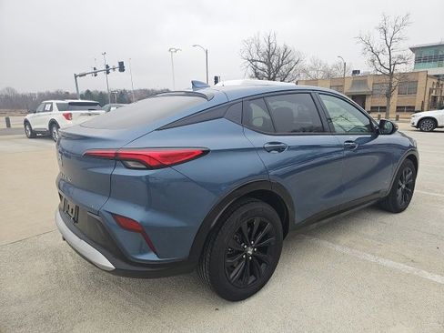 Used 2025 Buick Envista Sport Touring w/ Convenience I Package image 3