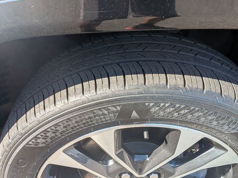 Used 2022 Jeep Grand Cherokee L Overland w/ Advanced Protech Group III AWD/4WD image 13