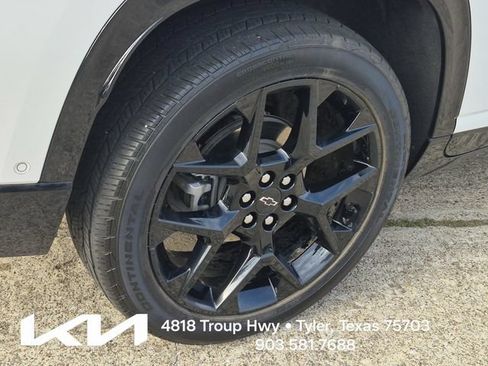 Used 2024 Chevrolet Traverse RS w/ LPO, Floor Liner Package AWD/4WD image 7