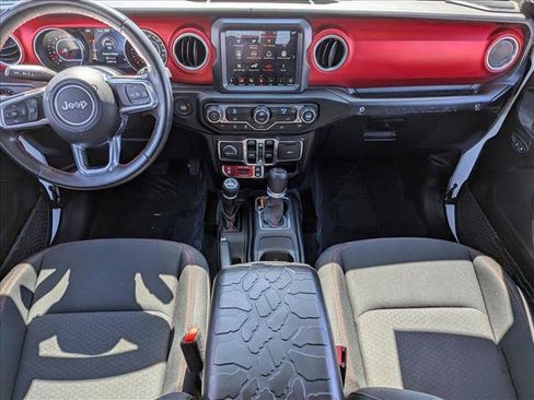Used 2022 Jeep Wrangler Unlimited Rubicon AWD/4WD image 14