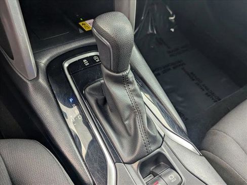 Used 2023 Toyota Corolla Cross LE image 13