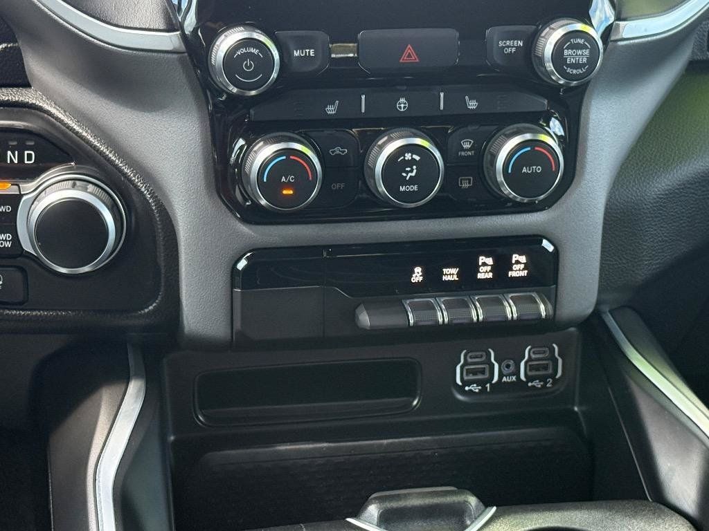 Used 2022 RAM 1500 Big Horn AWD/4WD image 16