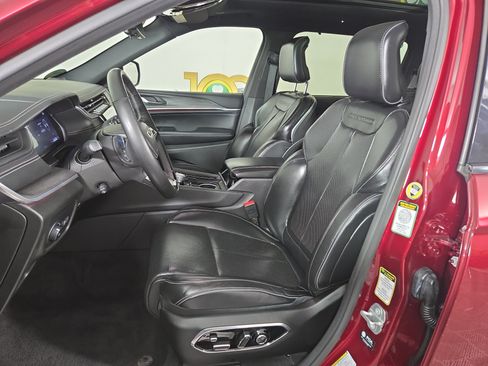 Certified 2021 Jeep Grand Cherokee L Overland w/ Advanced Protech Group III AWD/4WD image 12