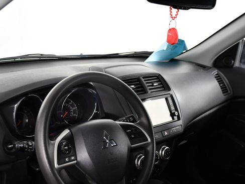 Used 2024 Mitsubishi Outlander Sport SE AWD/4WD image 9