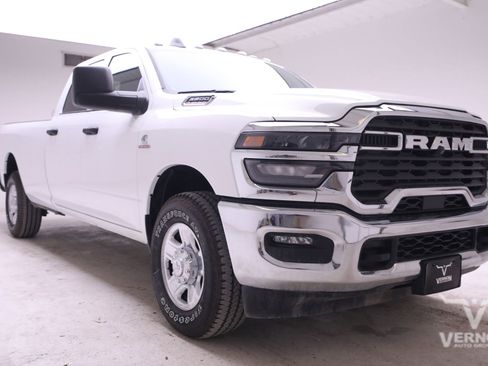 New 2026 RAM 2500 Tradesman w/ Chrome Appearance Group image 7