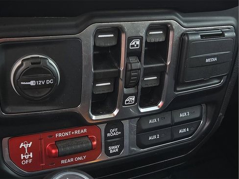 Used 2021 Jeep Wrangler Unlimited Rubicon image 16