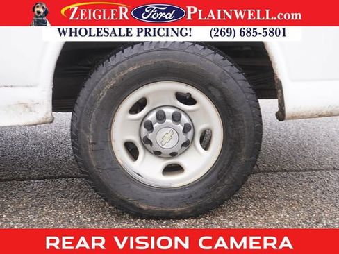 Used 2016 Chevrolet Express 3500 LT w/ LT Preferred Equipment Group image 11