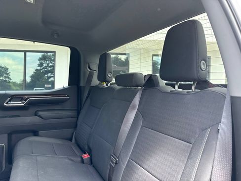 Used 2023 GMC Sierra 1500 SLE AWD/4WD image 6