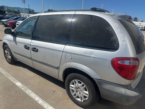 Used 2007 Dodge Caravan SE w/ Popular Equipment Group I image 4