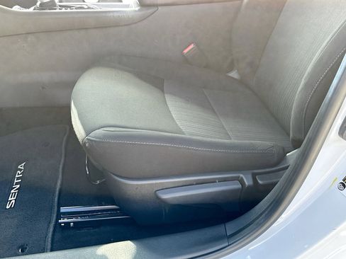 Used 2023 Nissan Sentra SV image 18